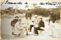Juan Álvarez de la Campa con unos amigos